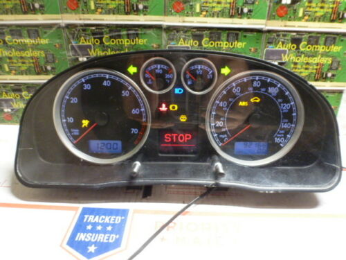 S1581 OEM WARRANTY 02 VOLKSWAGEN PASSAT INSTRUMENT CLUSTER SPEEDOMETER 92,168