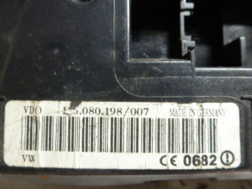 S1581 OEM WARRANTY 02 VOLKSWAGEN PASSAT INSTRUMENT CLUSTER SPEEDOMETER 92,168