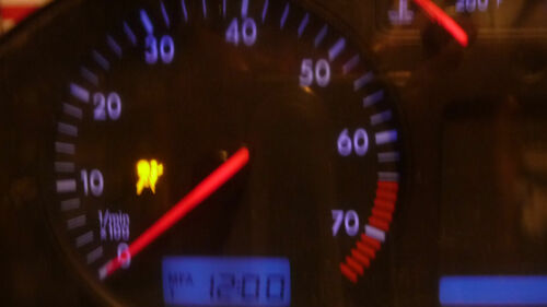 LC257 WARRANTY 98 99 Passat MPH AT Instrument Cluster Speedometer OEM 108,394