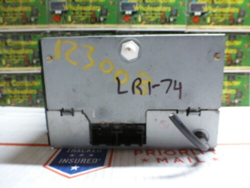 LR1-74 OEM WARRANTY 07-11 SIERRA 2500 SILVERADO 2500 RADIO AM FM STEREO RECEIVER