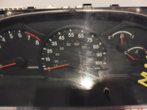MR557 1999 2000 SUZUKI VITARA INSTRUMENT CLUSTER SPEEDOMETER OEM